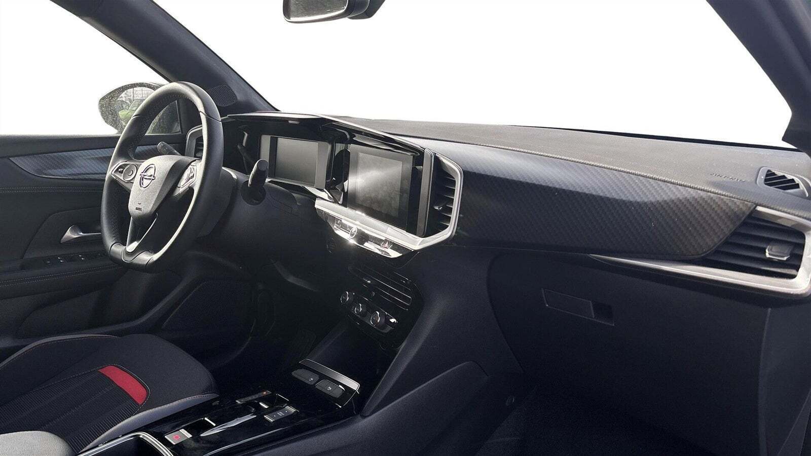 Grøn Opel Mokka-e fra 2023