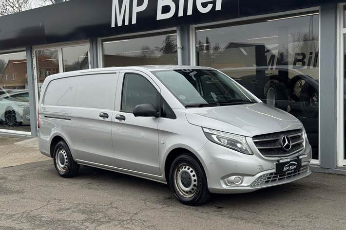 Sølv Mercedes Vito 114 fra 2018