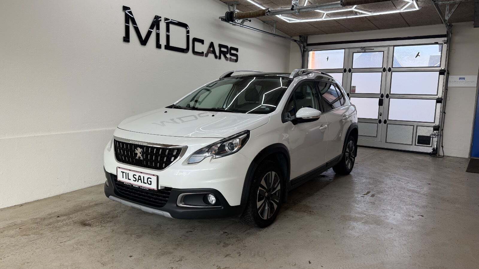 Peugeot 2008 1,2 e-THP 110 Allure Sky