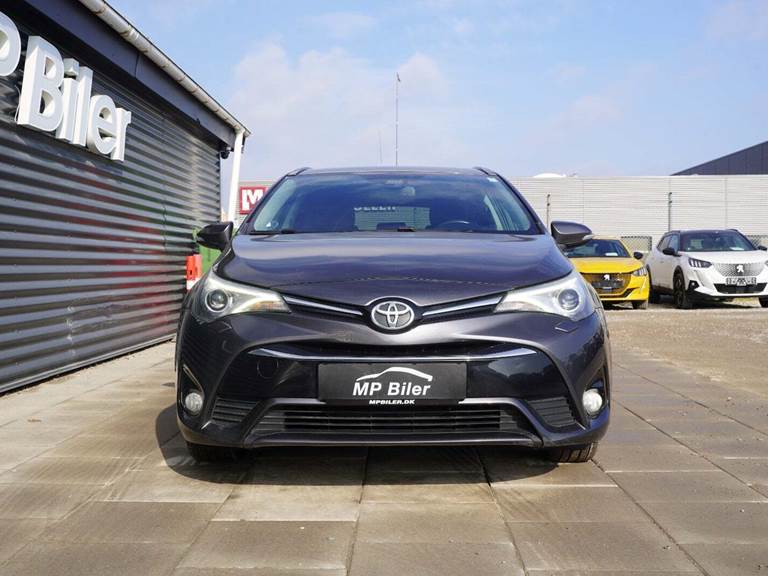 Toyota Avensis 1,8 VVT-i T2 Premium Touring Sports MDS