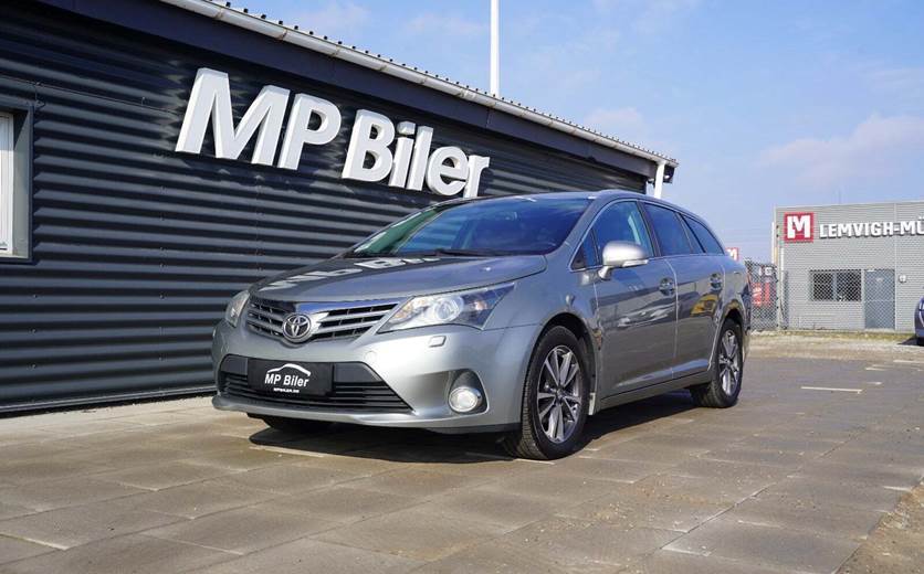 Toyota Avensis 1,8 VVT-i T2 Premium stc.