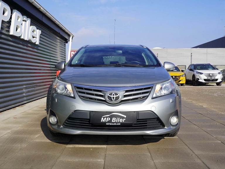 Toyota Avensis 1,8 VVT-i T2 Premium stc.