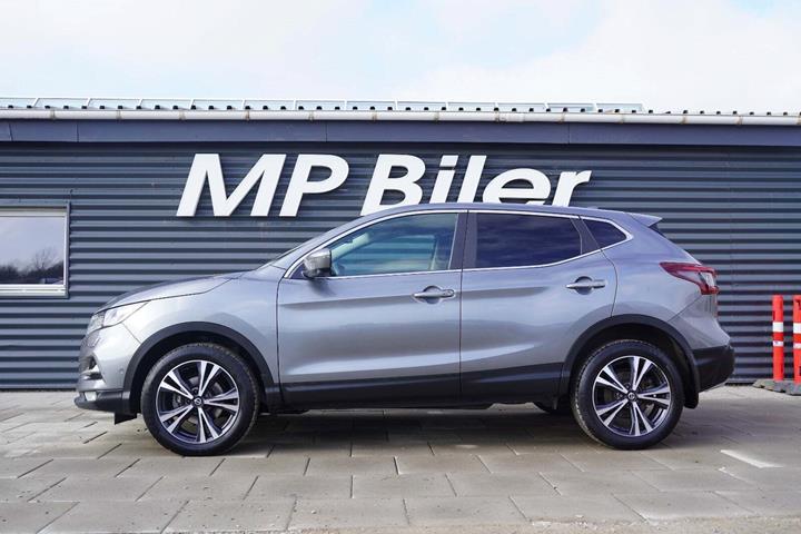 Grå Nissan Qashqai fra 2020