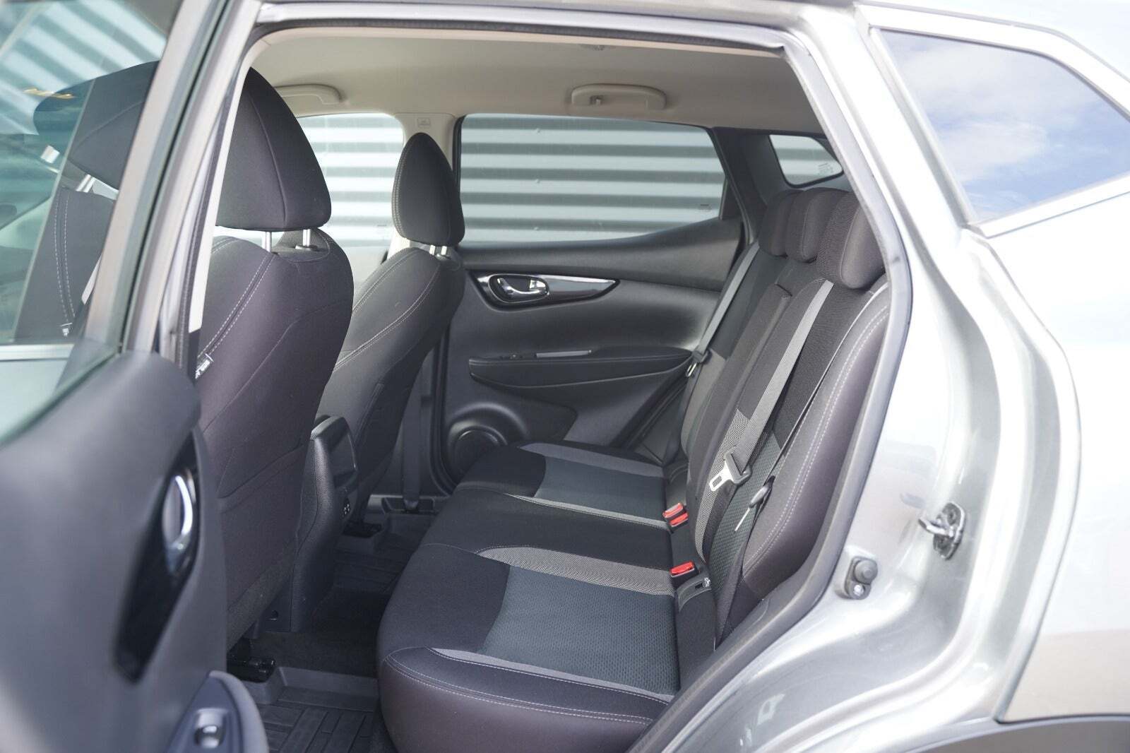 Grå Nissan Qashqai fra 2020