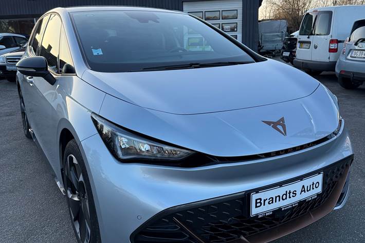 Grå Cupra Born fra 2023