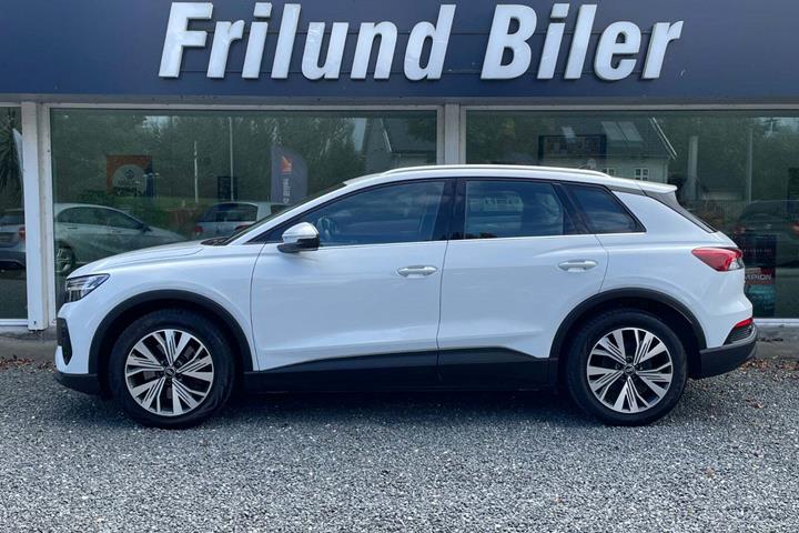 Hvid Audi Q4 e-tron fra 2022