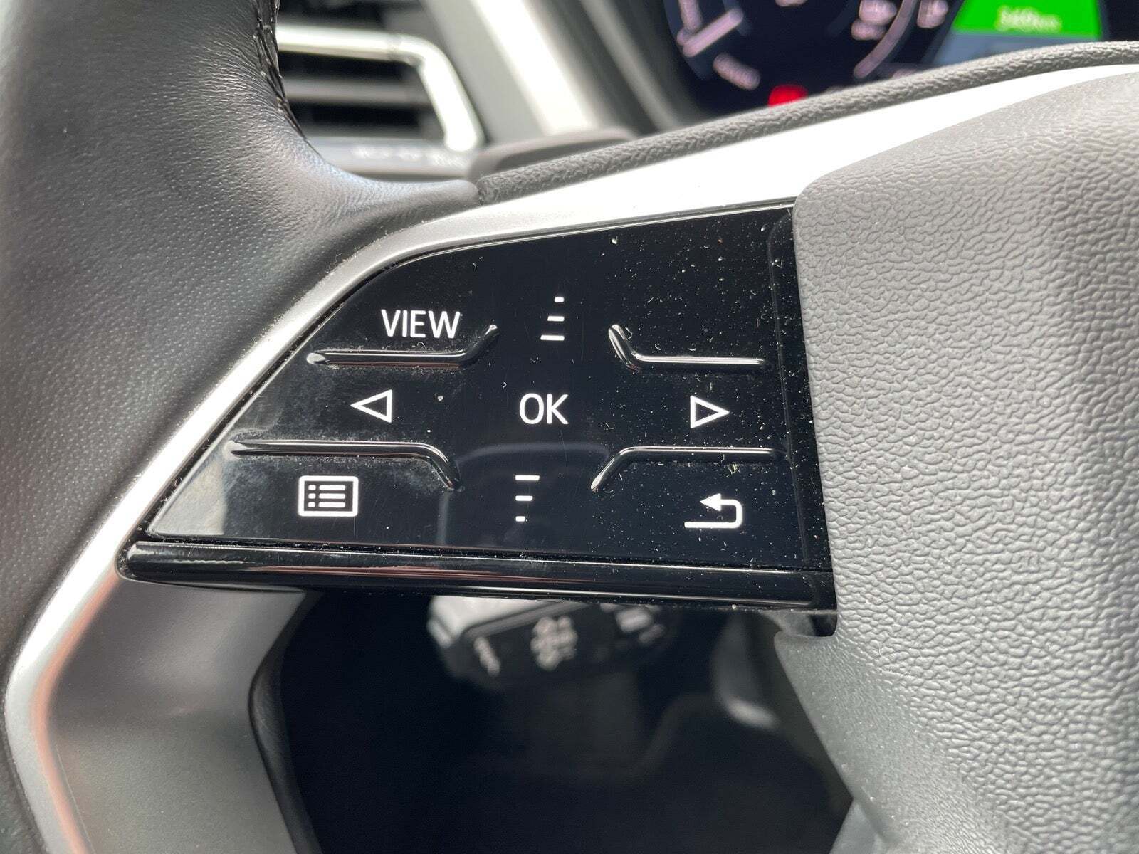 Hvid Audi Q4 e-tron fra 2022