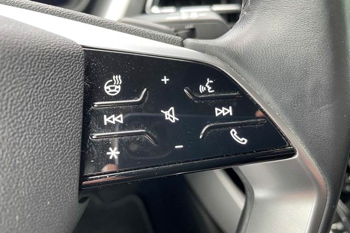 Hvid Audi Q4 e-tron fra 2022