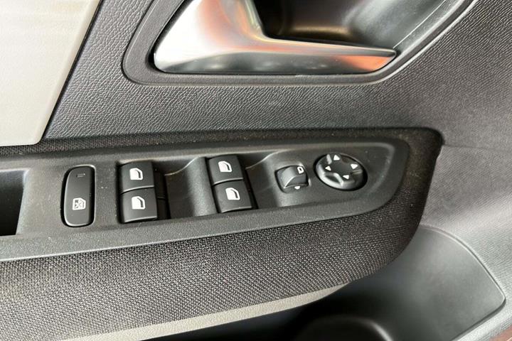 Kobber Citroën C4 fra 2023