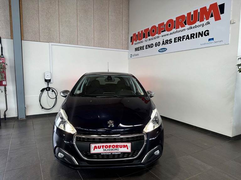 Peugeot 208 1,6 BlueHDi 100 Desire Sky