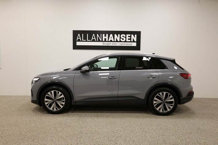 Grå Audi Q4 e-tron fra 2022