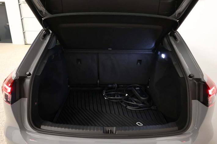 Grå Audi Q4 e-tron fra 2022