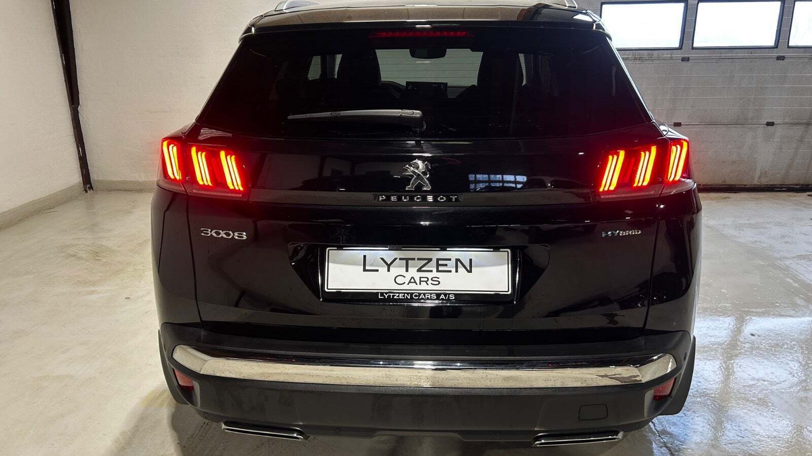 Peugeot 3008 1,6 Hybrid First Selection EAT8