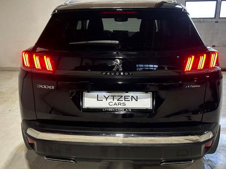Peugeot 3008 1,6 Hybrid First Selection EAT8