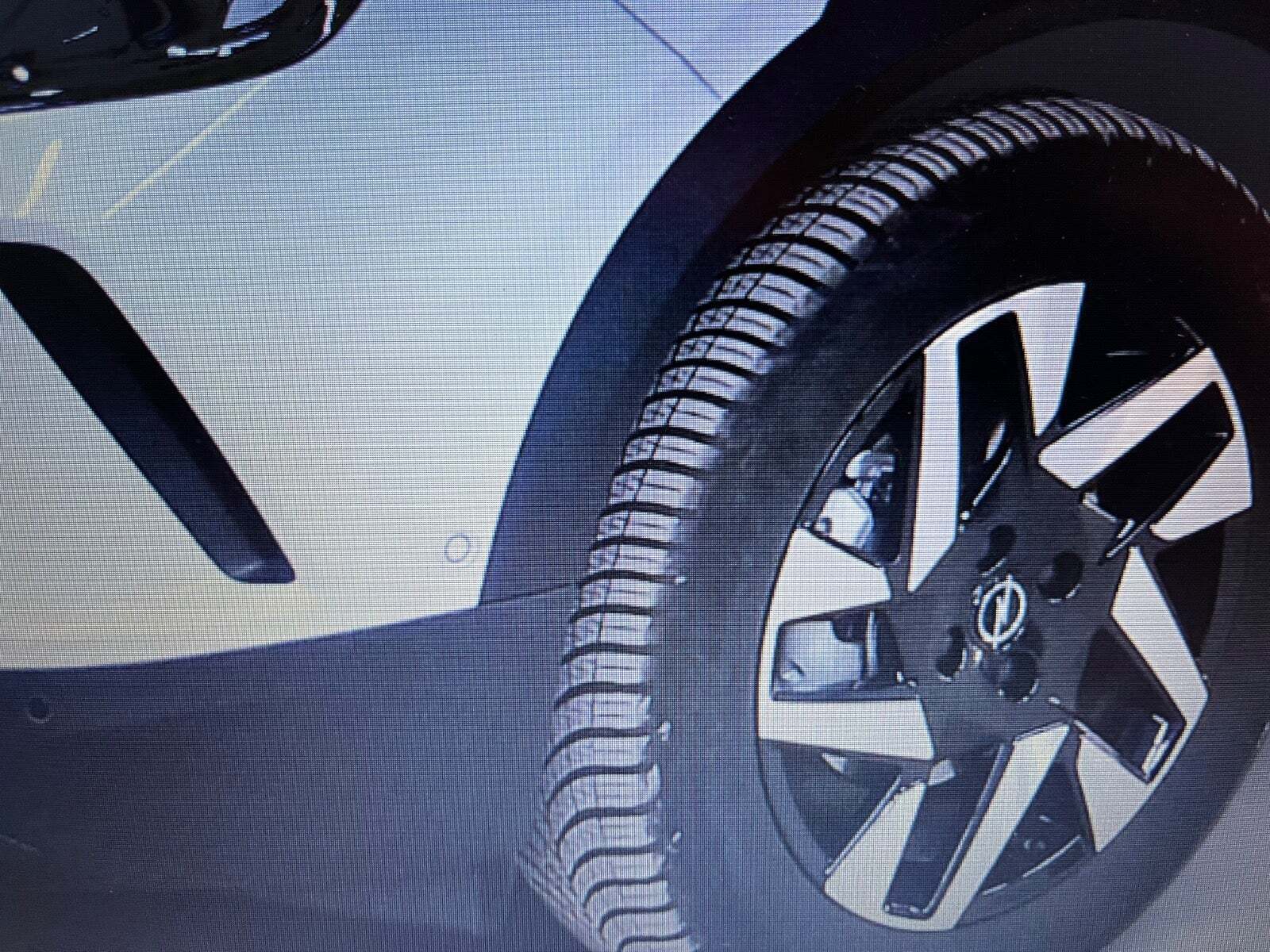 Hvid Opel Mokka-e fra 2023