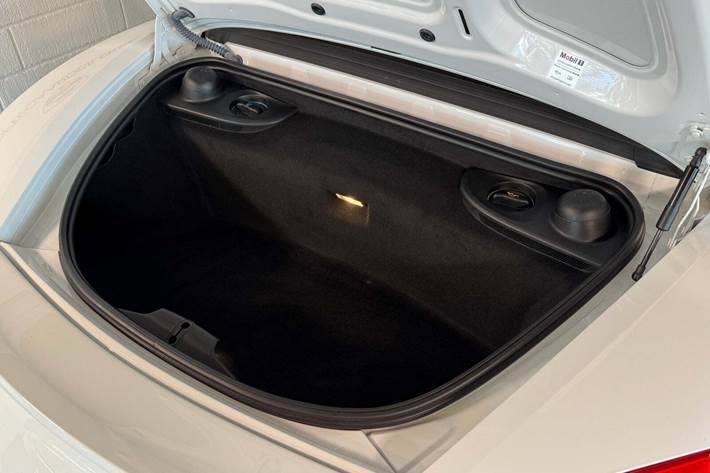 Hvid Porsche Boxster S fra 2013