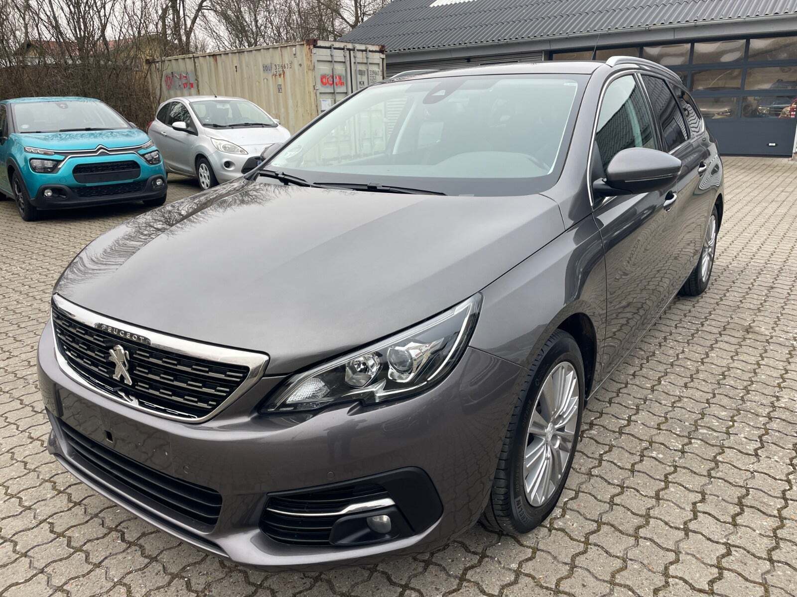 Peugeot 308 1,6 BlueHDi 120 Allure Sky SW