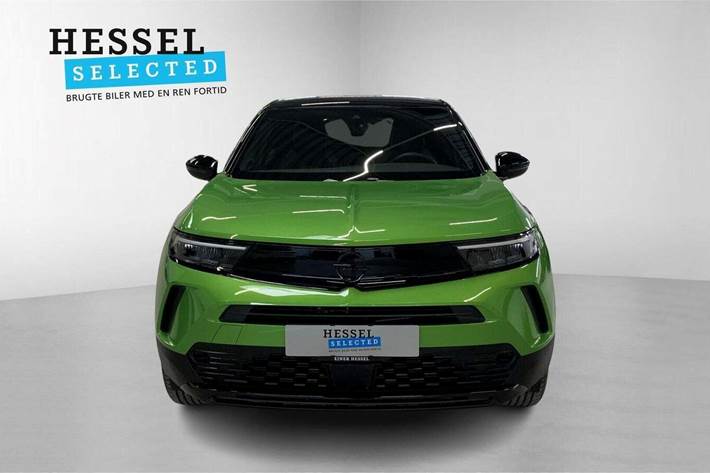 Grøn Opel Mokka-e fra 2023