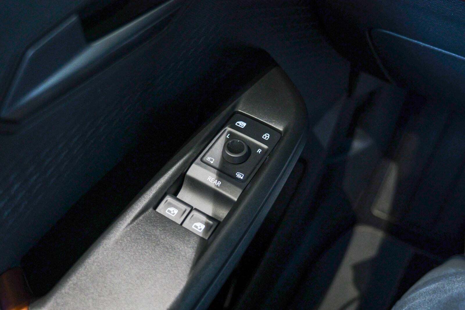 Grå Cupra Born fra 2024