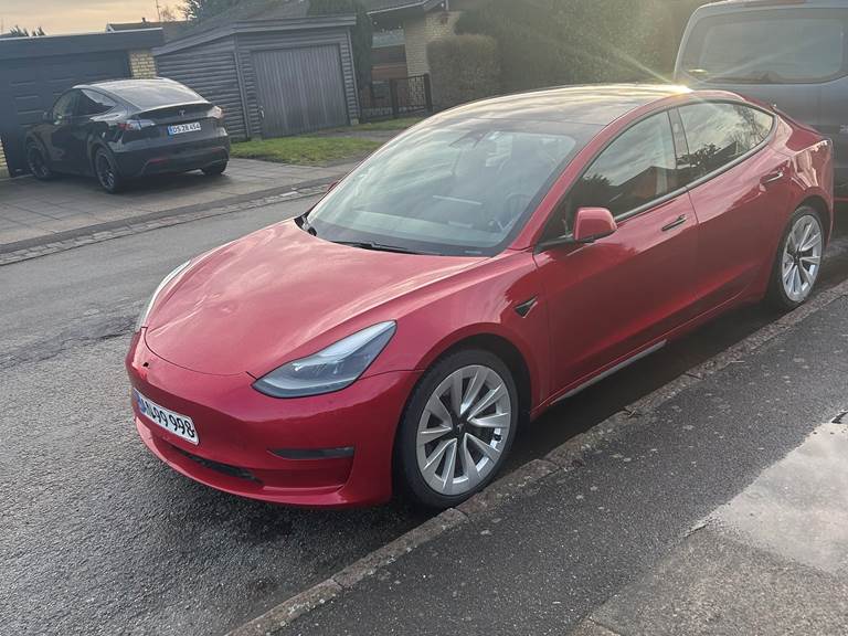 Tesla Model 3 E3CD