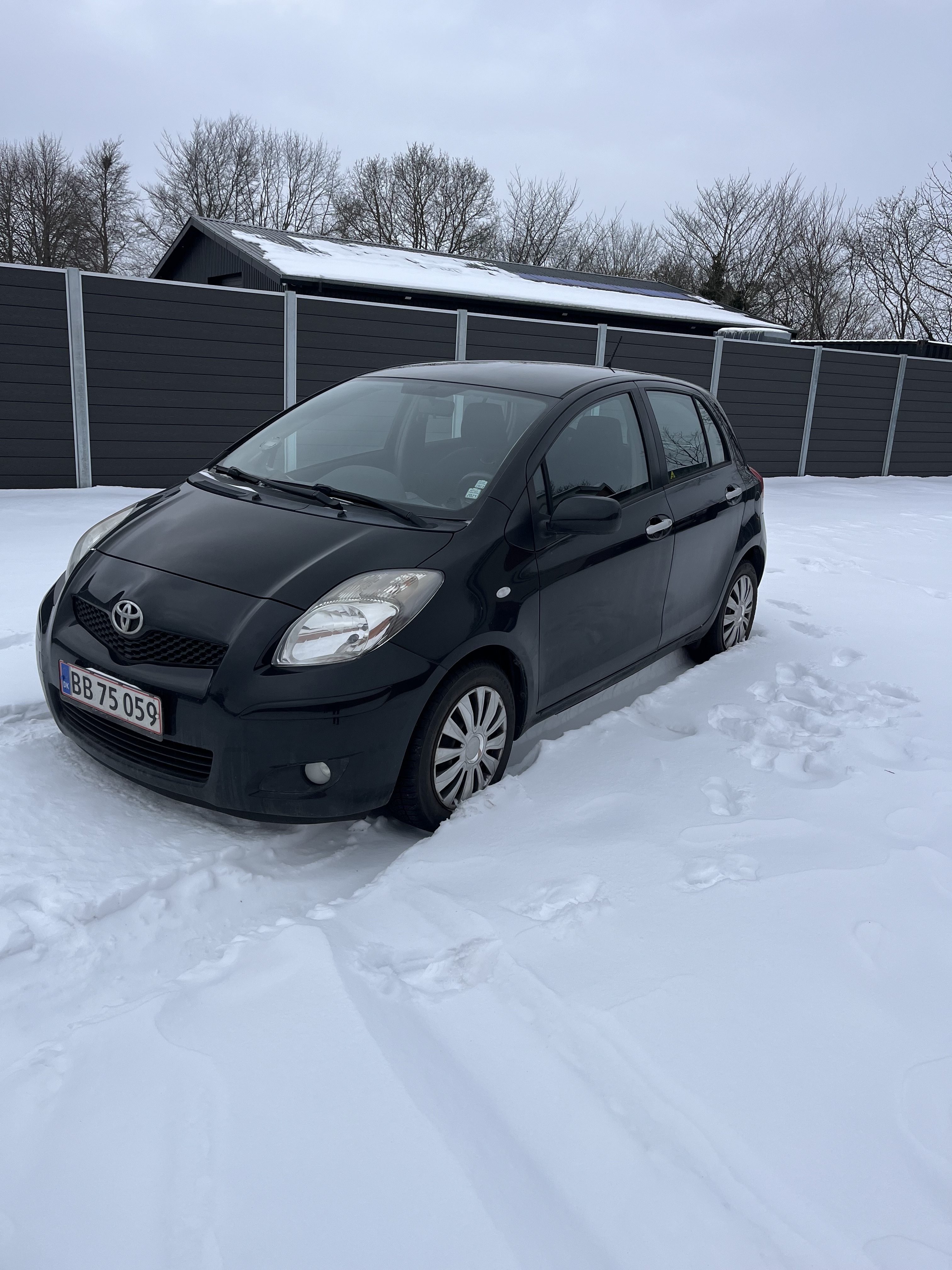 undefined Toyota Yaris fra 2011