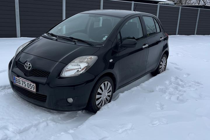 undefined Toyota Yaris fra 2011
