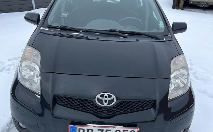 Toyota Yaris 1,3 MAN. 6. 5D STOP&