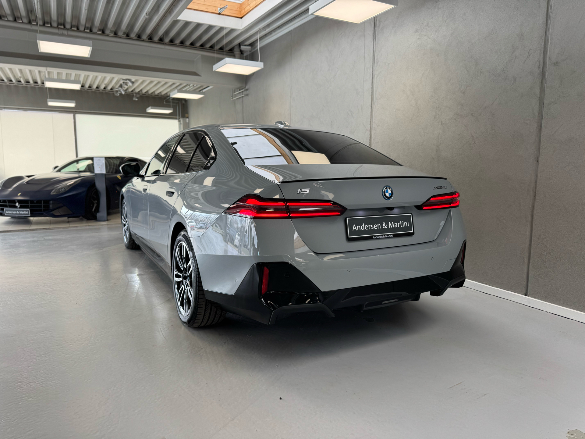 BMW i5