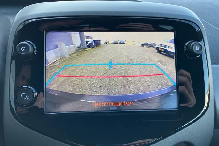 Grå Toyota Aygo fra 2021