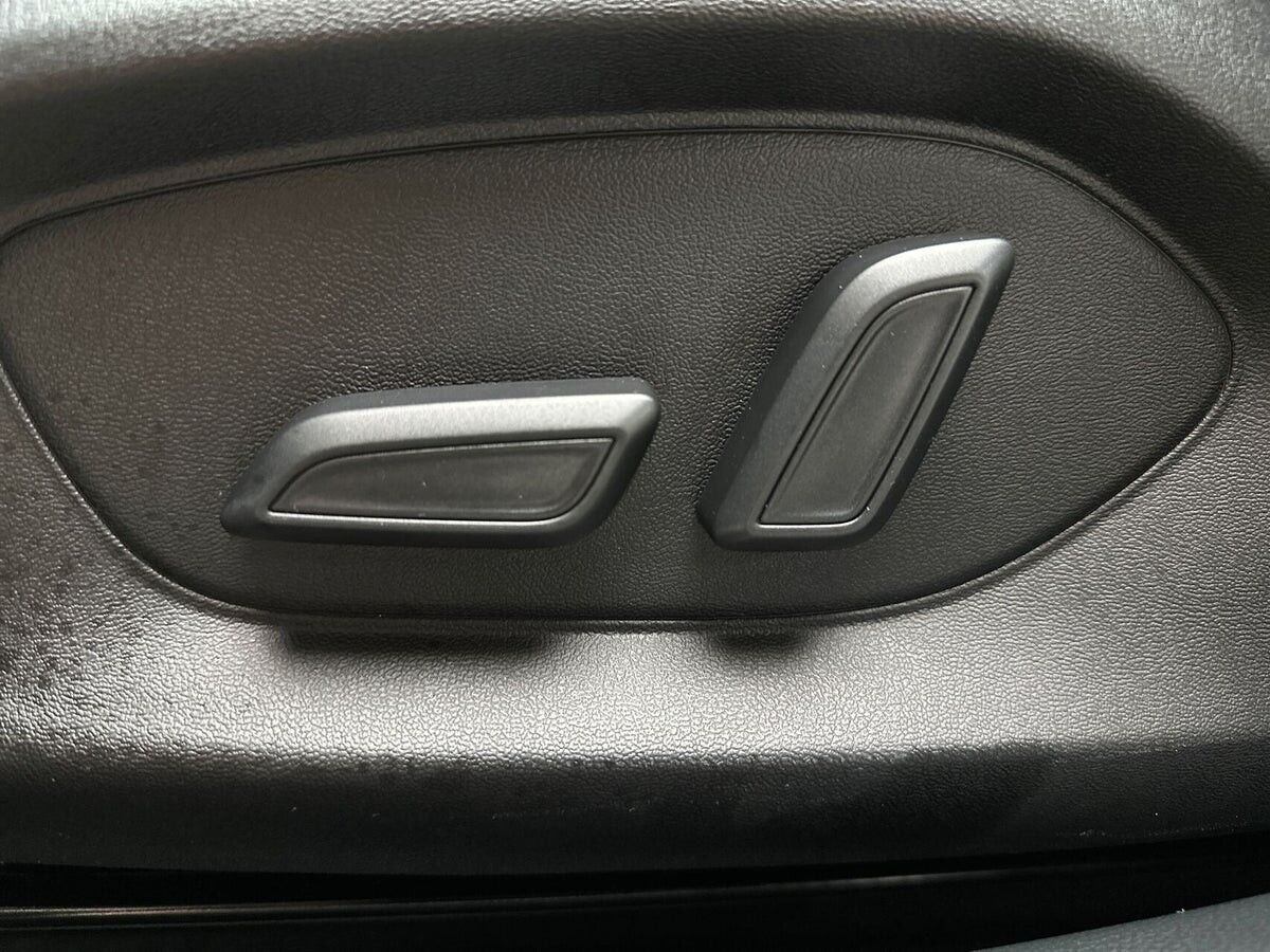 Grå MG MG4 Electric fra 2024