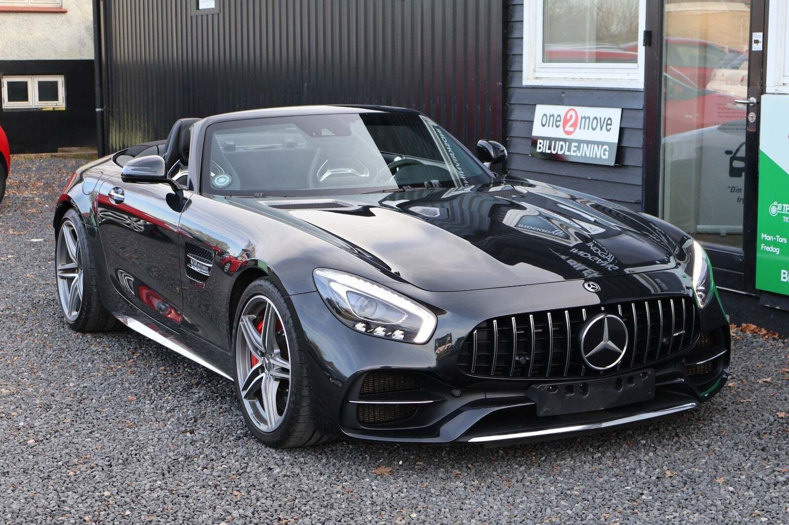 Sort Mercedes AMG GT C fra 2017 set udefra