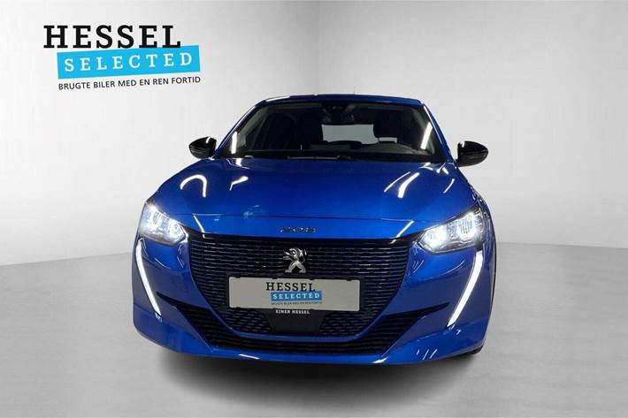 Blå Peugeot e-208 fra 2023