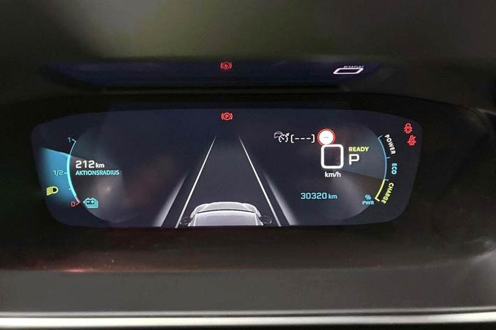 Blå Peugeot e-208 fra 2023