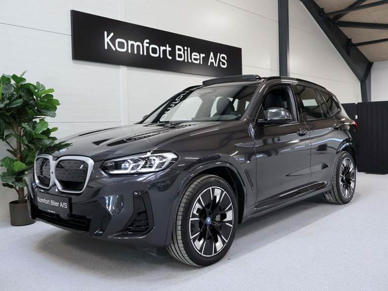 BMW iX3 Charged Plus M-Sport