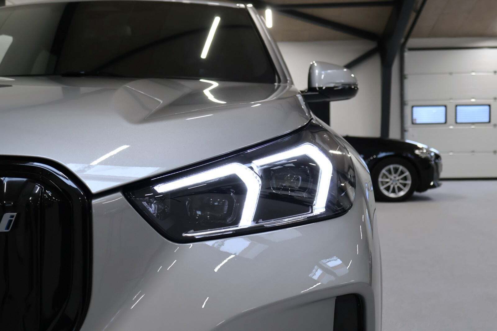 BMW iX1 xDrive30 M-Sport