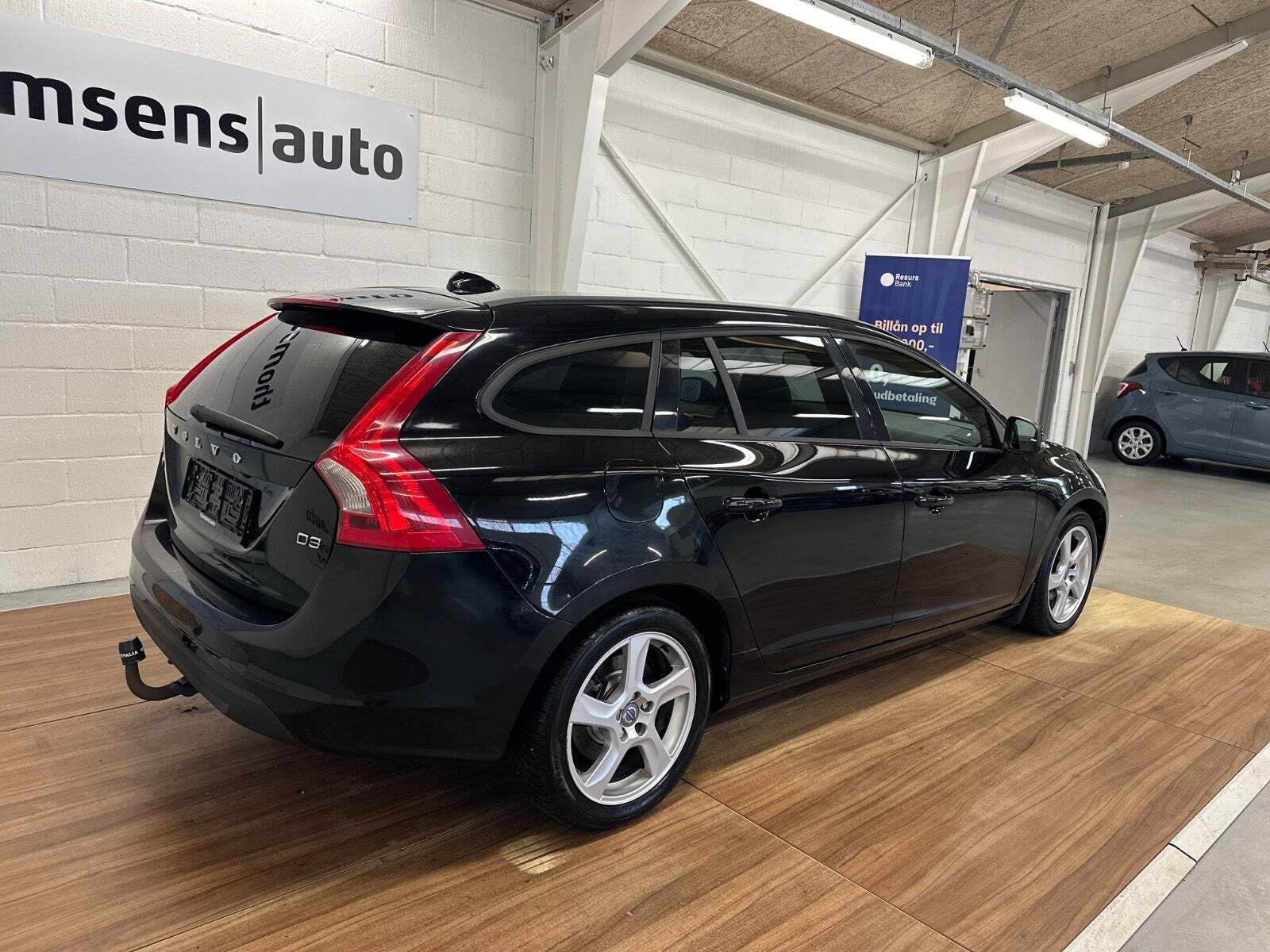 Sort Volvo V60 fra 2011