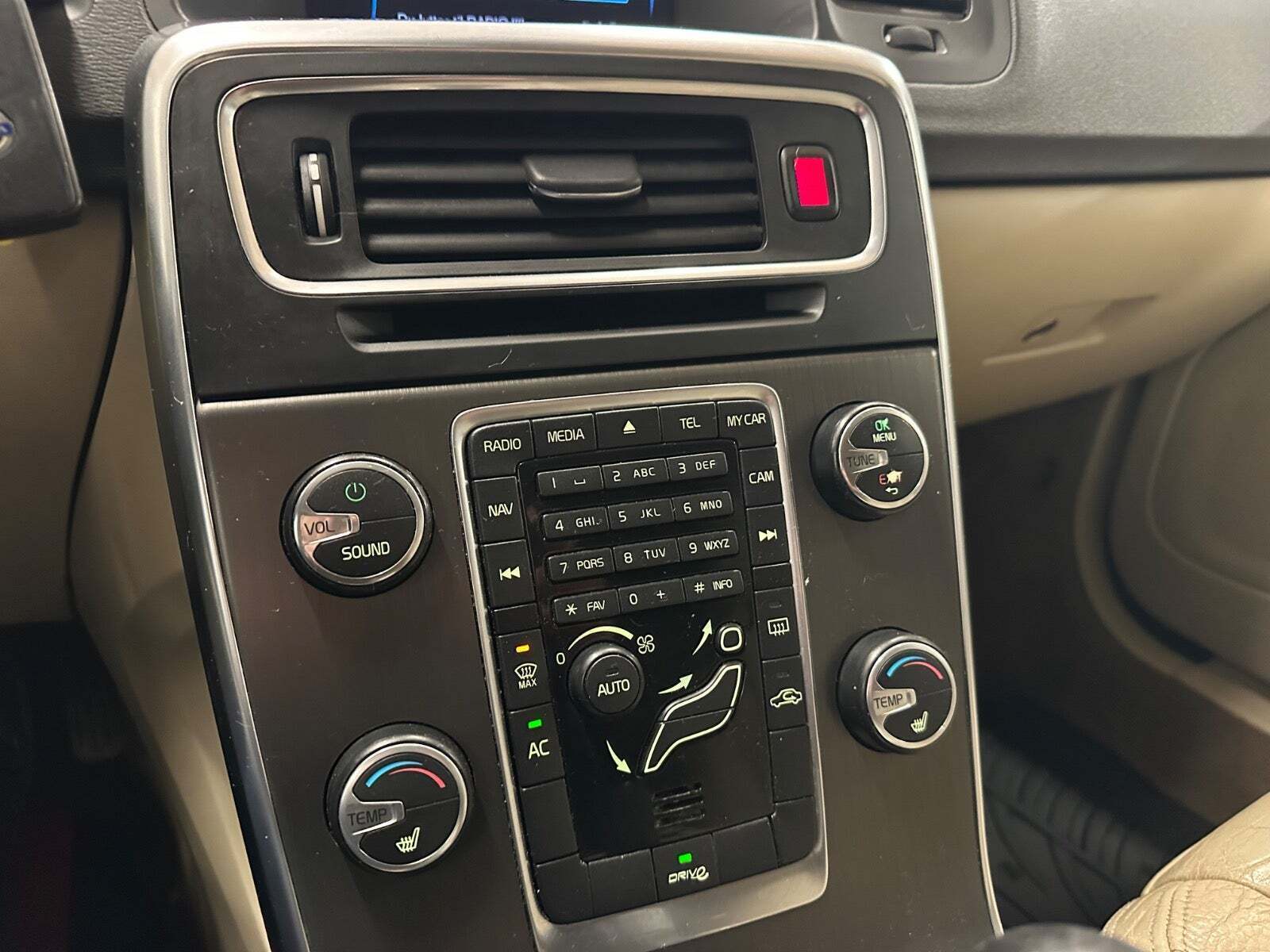 Sort Volvo V60 fra 2011