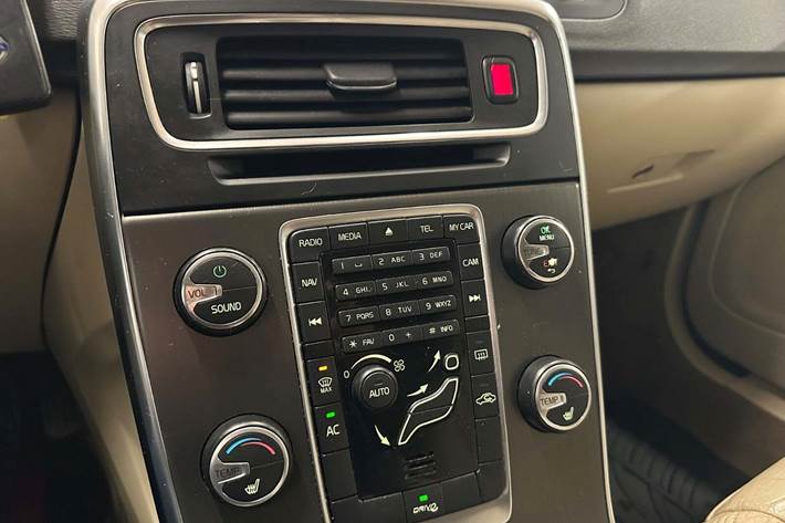 Sort Volvo V60 fra 2011