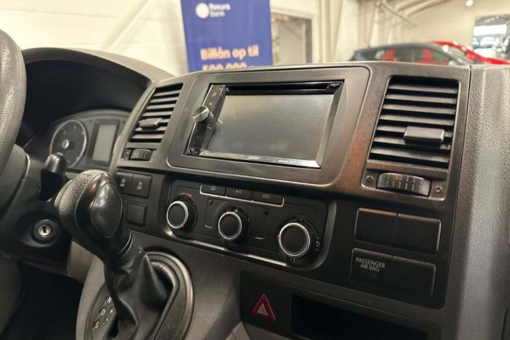 Sort VW Transporter fra 2013