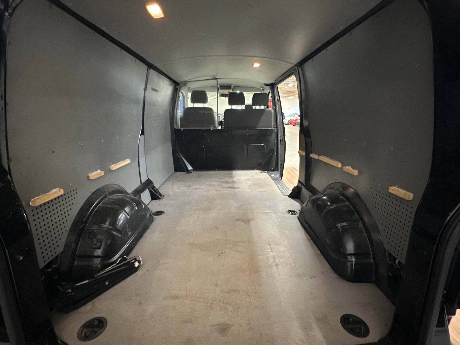 Sort VW Transporter fra 2013