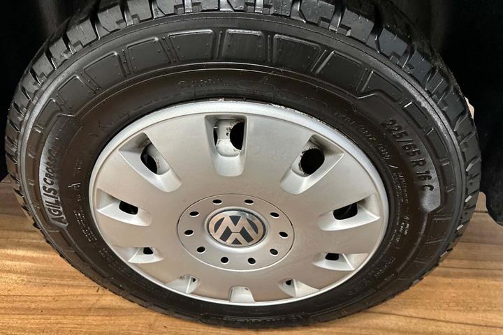 Sort VW Transporter fra 2013