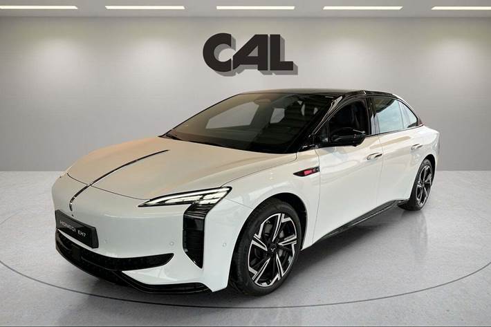 Hvid Hongqi EH7 fra 2025