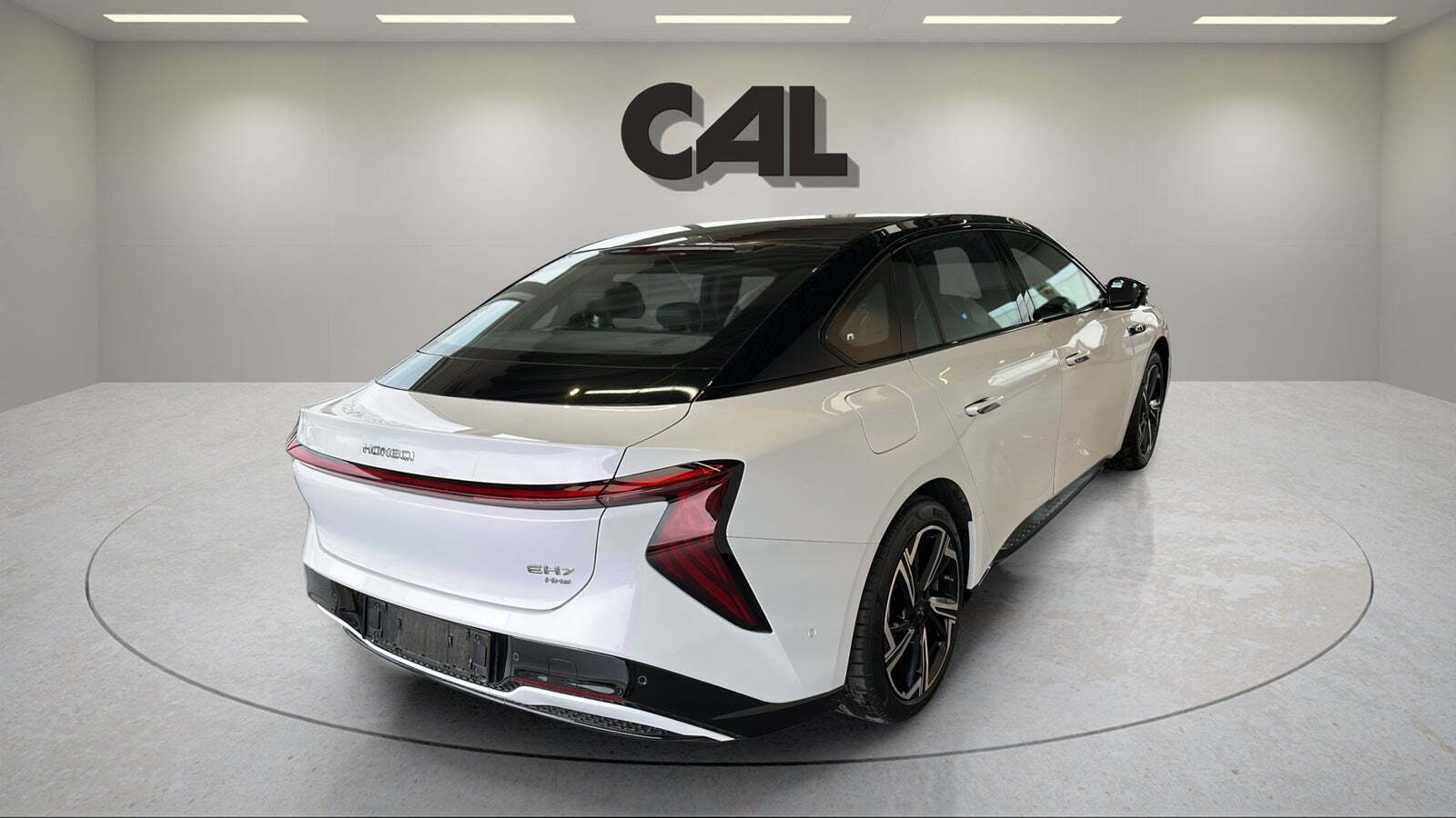 Hvid Hongqi EH7 fra 2025