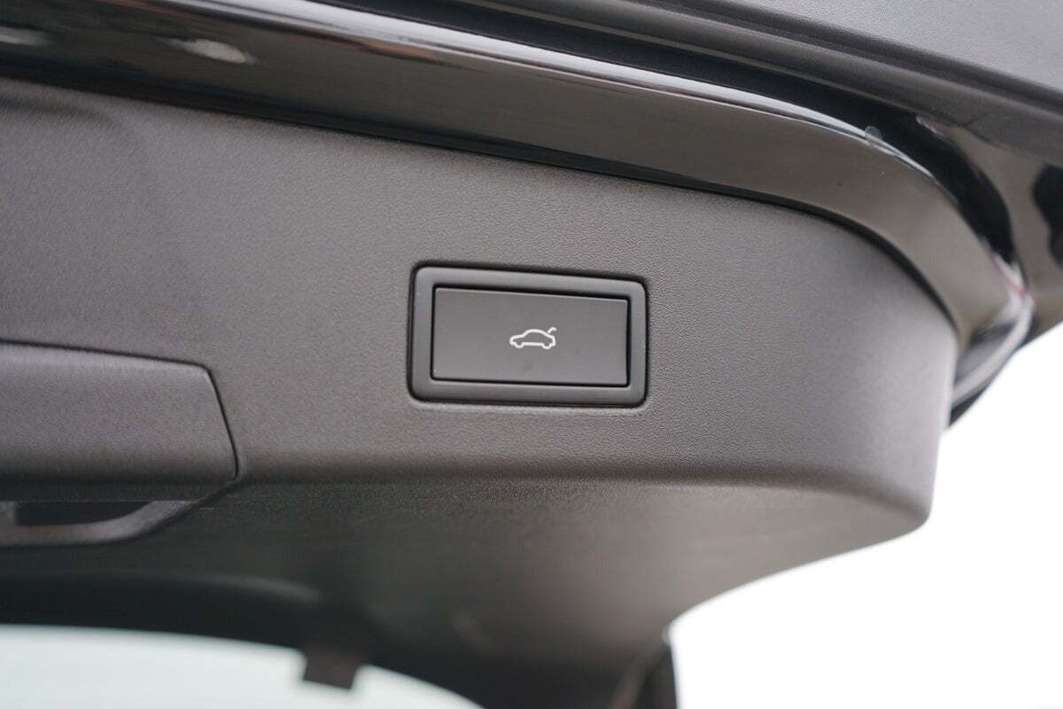 Hvid VW ID.4 fra 2025