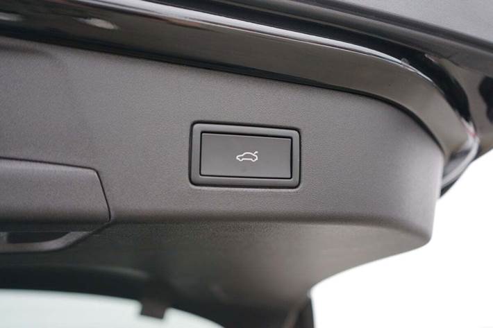 Hvid VW ID.4 fra 2025