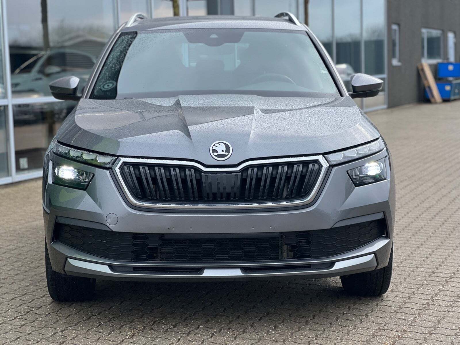 Grå Skoda Kamiq fra 2022