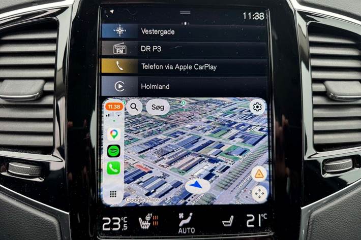 Grå Volvo XC90 fra 2021