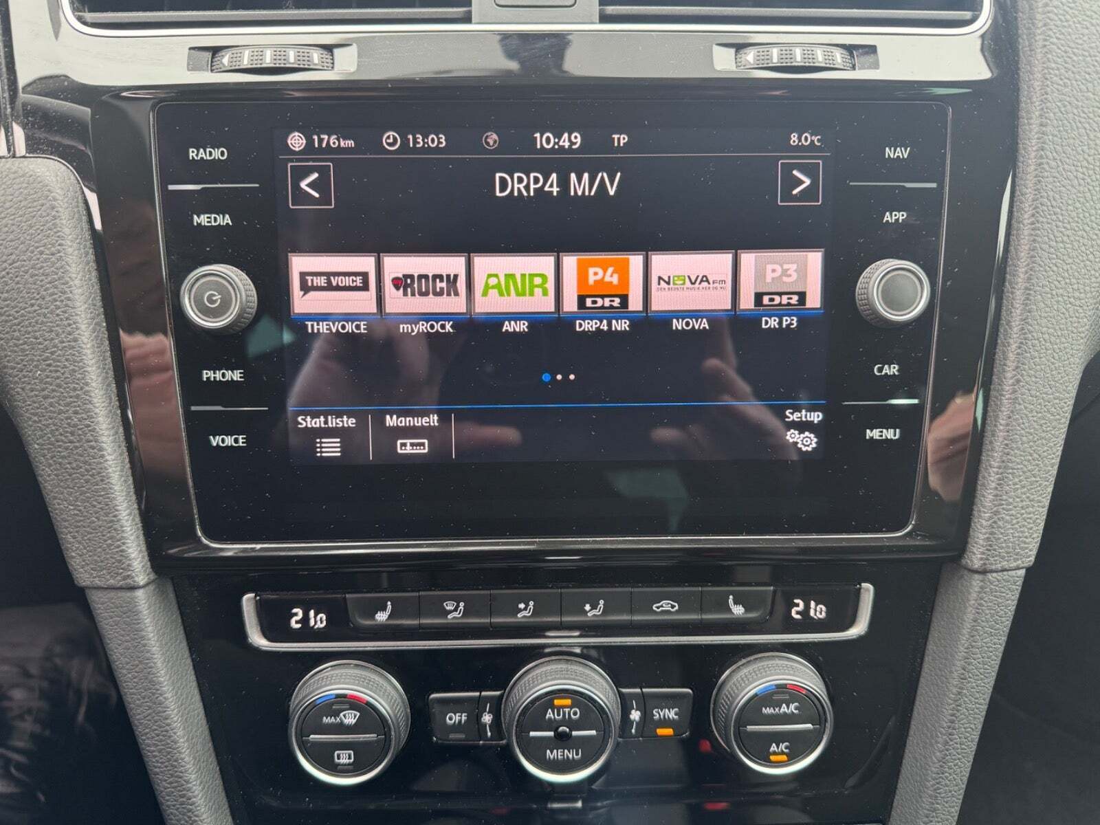 Grå VW Golf VII fra 2018