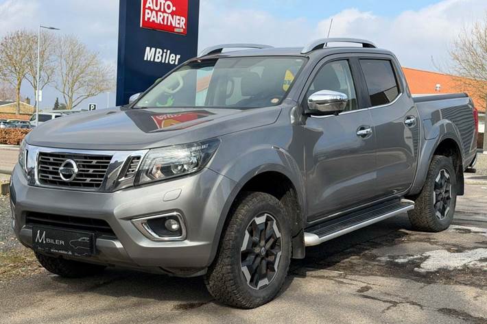 Grå Nissan Navara fra 2021