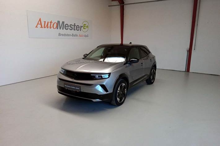 Sølv Opel Mokka-e fra 2025